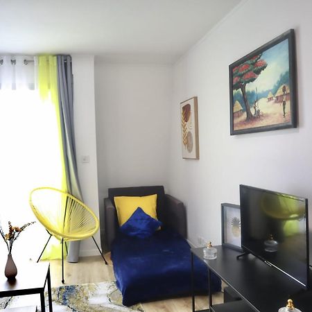 Cosy Sun-Mantes-La-Jolie Leilighet Eksteriør bilde